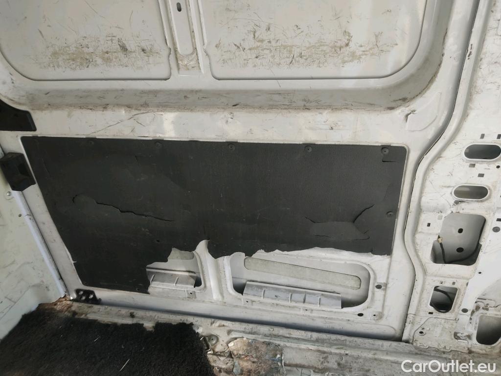  Peugeot  Boxer PEUGEOT  / 2014 / 4P / furgón 333 L2 H1 BHDI 103kW (140CV) S&S 6 V. M (AC) #5