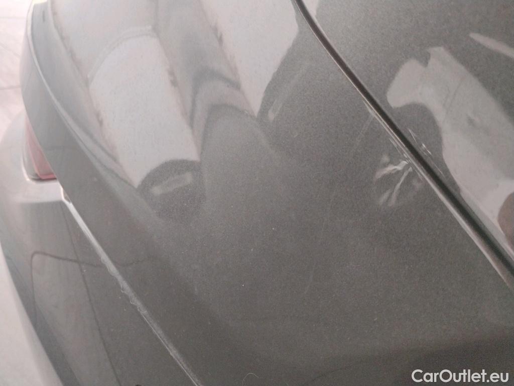  Audi  E-TRON AUDI  Sportback / 2019 / 5P / todoterreno Black line 55 quattro #8