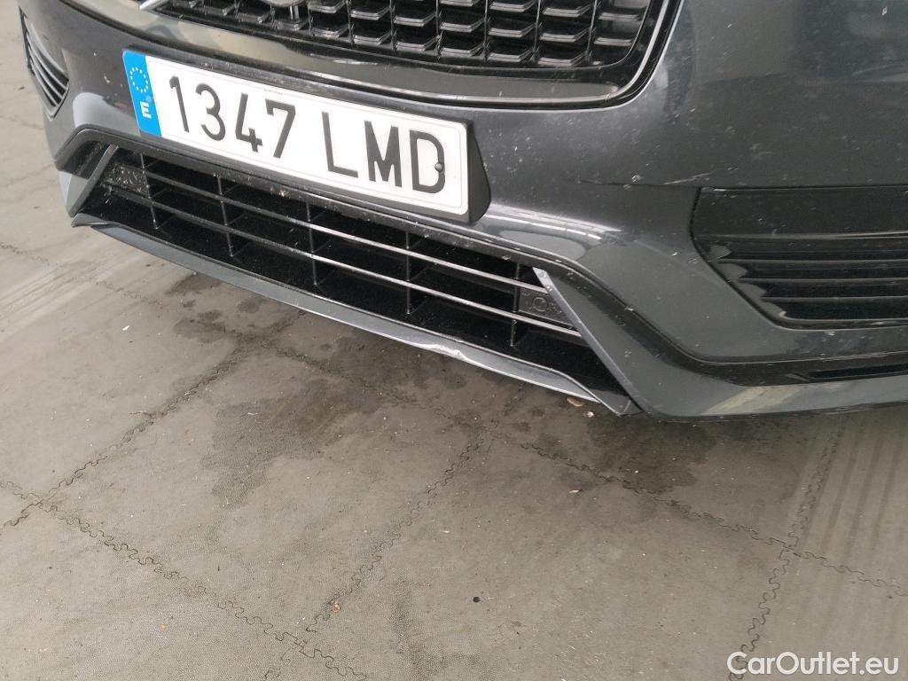  Volvo  XC90 VOLVO  / 2019 / 5P / todoterreno 2.0 T8 AWD Recharge R-Design Auto #13