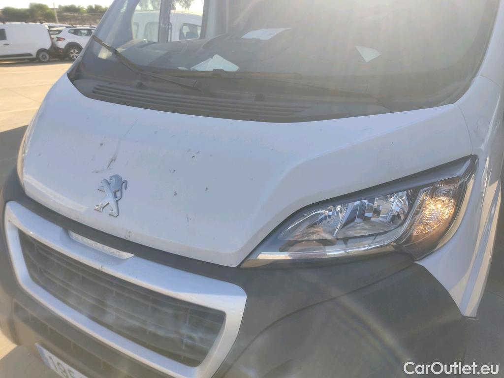  Peugeot  Boxer PEUGEOT  / 2014 / 4P / furgón 333 L2 H1 BHDI 103kW (140CV) S&S 6 V. M (AC) #71
