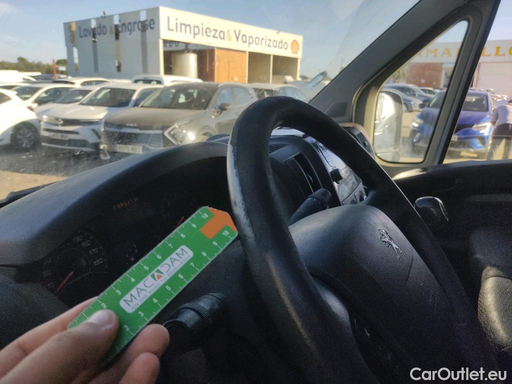  Peugeot  Boxer PEUGEOT  / 2014 / 4P / furgón 333 L2 H1 BHDI 103kW (140CV) S&S 6 V. M (AC) #26