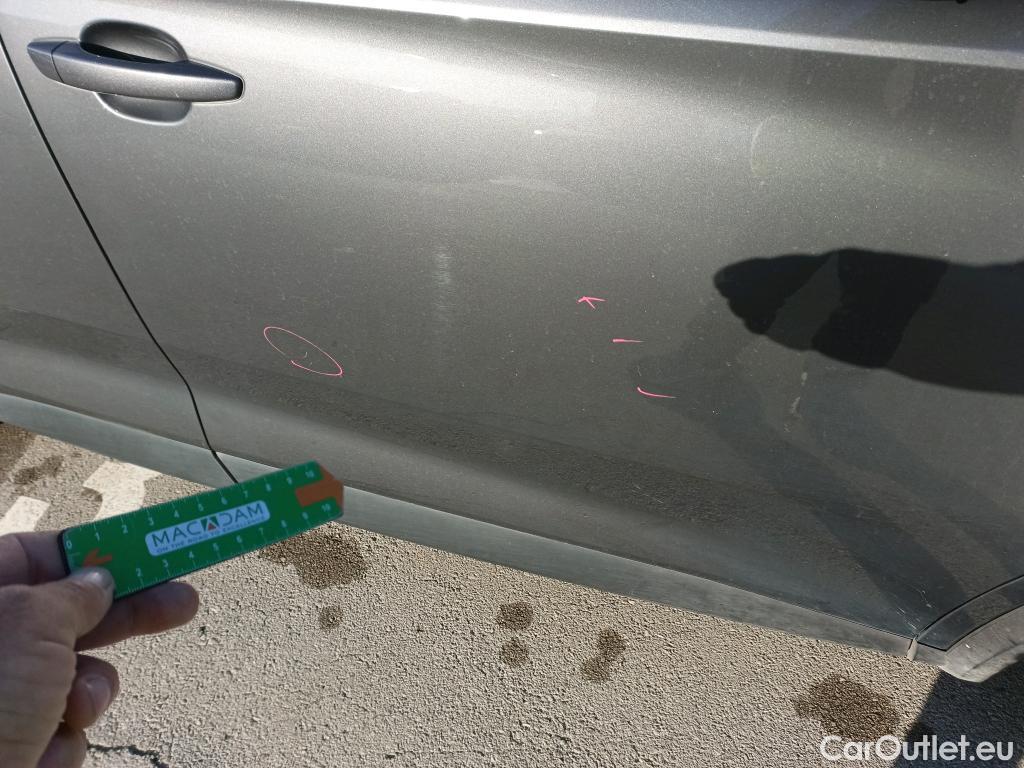  DS  DS7 DS DS 7 Crossback / 2017 / 5P / todoterreno BlueHDi DE 96kW (130CV) Auto. CHIC (AC) #7