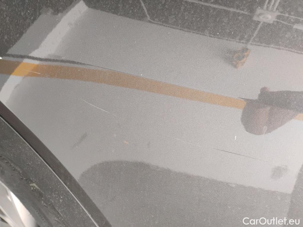  Audi  E-TRON AUDI  Sportback / 2019 / 5P / todoterreno Black line 55 quattro #4