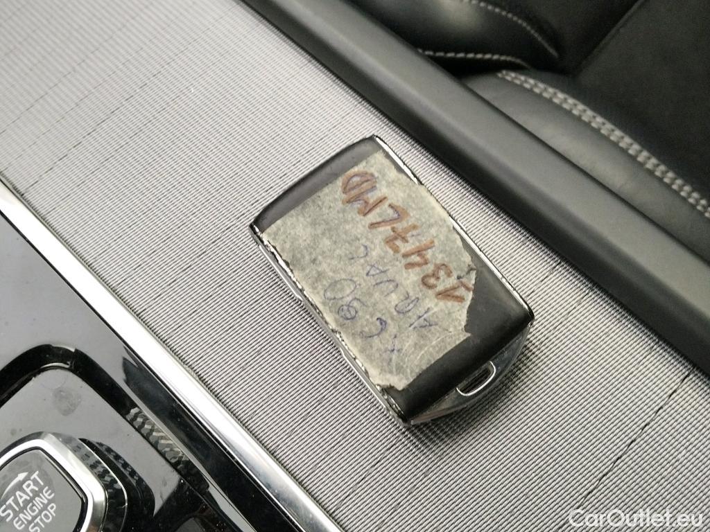  Volvo  XC90 VOLVO  / 2019 / 5P / todoterreno 2.0 T8 AWD Recharge R-Design Auto #5