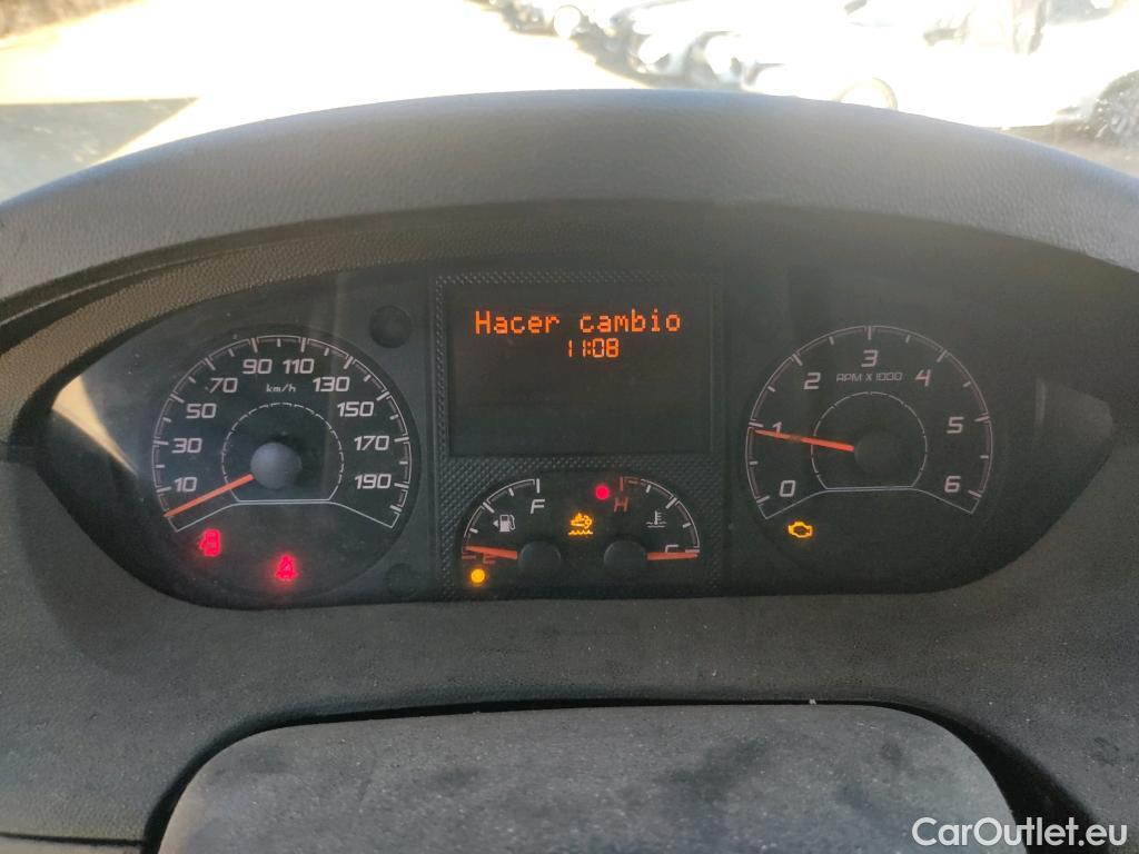 Peugeot  Boxer PEUGEOT  / 2014 / 4P / furgón 333 L2 H1 BHDI 103kW (140CV) S&S 6 V. M (AC) #69
