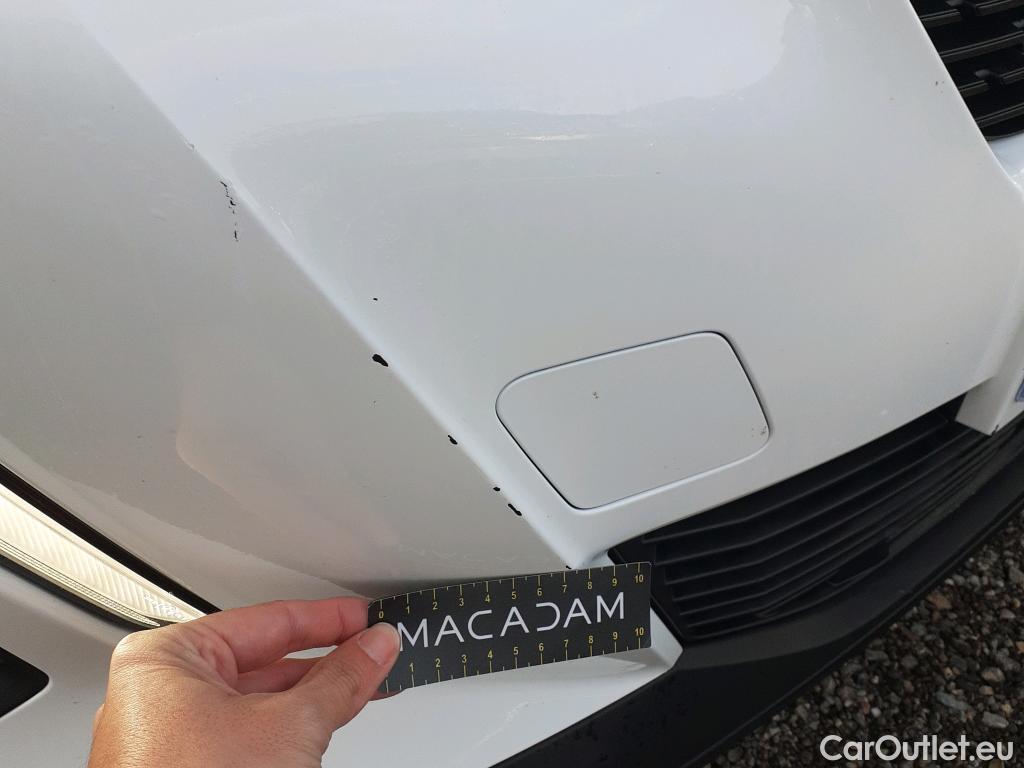  Peugeot  2008 PEUGEOT  / 2019 / 5P / todoterreno Active Pack BlueHDI 81kW (110CV) #21