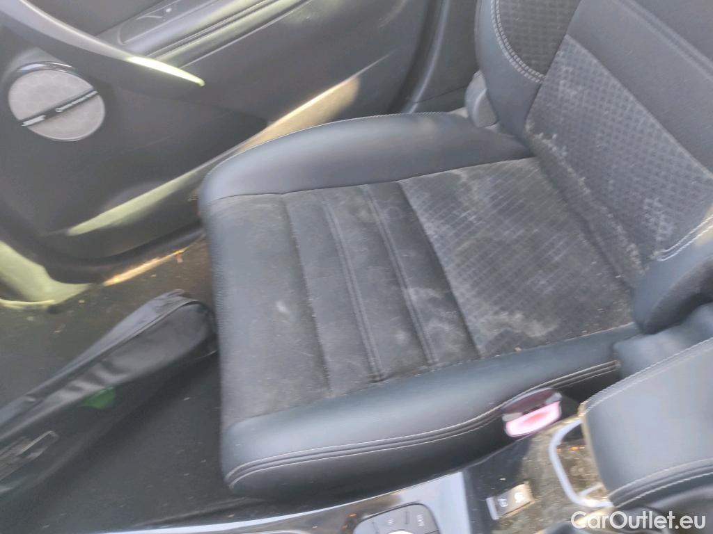  Renault  Megane RENAULT MÉGANE 5p 3G familiar Sp. Tou. Bose Energy dCi 130 S&S Euro 6 #31