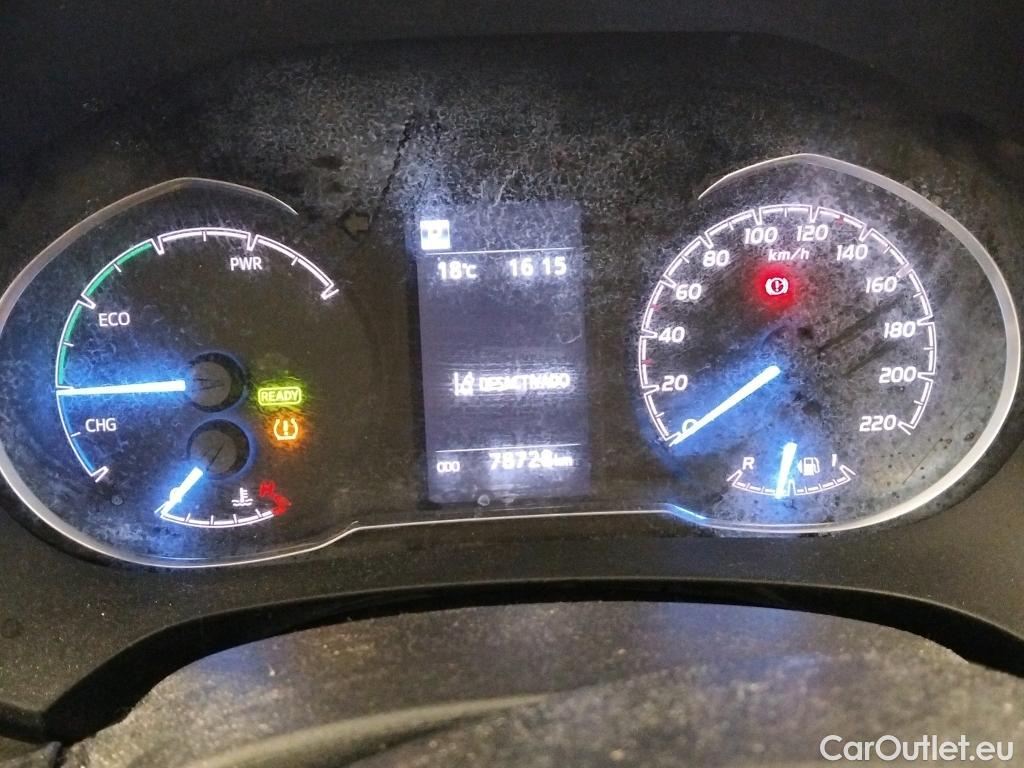  Toyota  Yaris TOYOTA  / 2017 / 5P / berlina con portón 1.5 100H Active #34