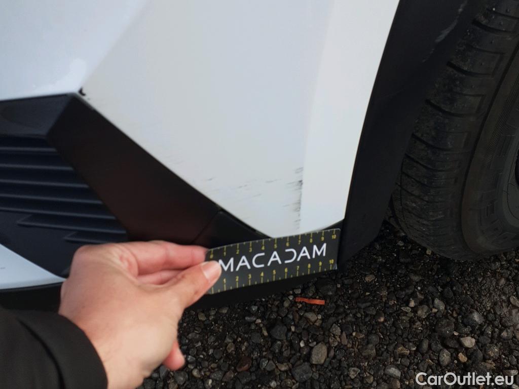  Peugeot  2008 PEUGEOT  / 2019 / 5P / todoterreno Active Pack BlueHDI 81kW (110CV) #22