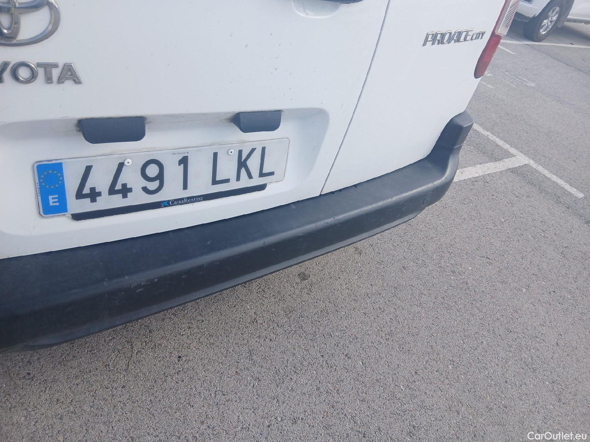  Toyota  Proace TOYOTA  City/2020/4P/furgón derivado de turismo 1.5D 96kW (130CV) GX Larga #29