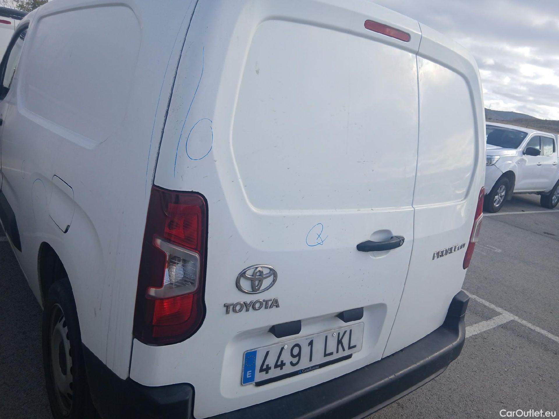  Toyota  Proace TOYOTA  City/2020/4P/furgón derivado de turismo 1.5D 96kW (130CV) GX Larga #27