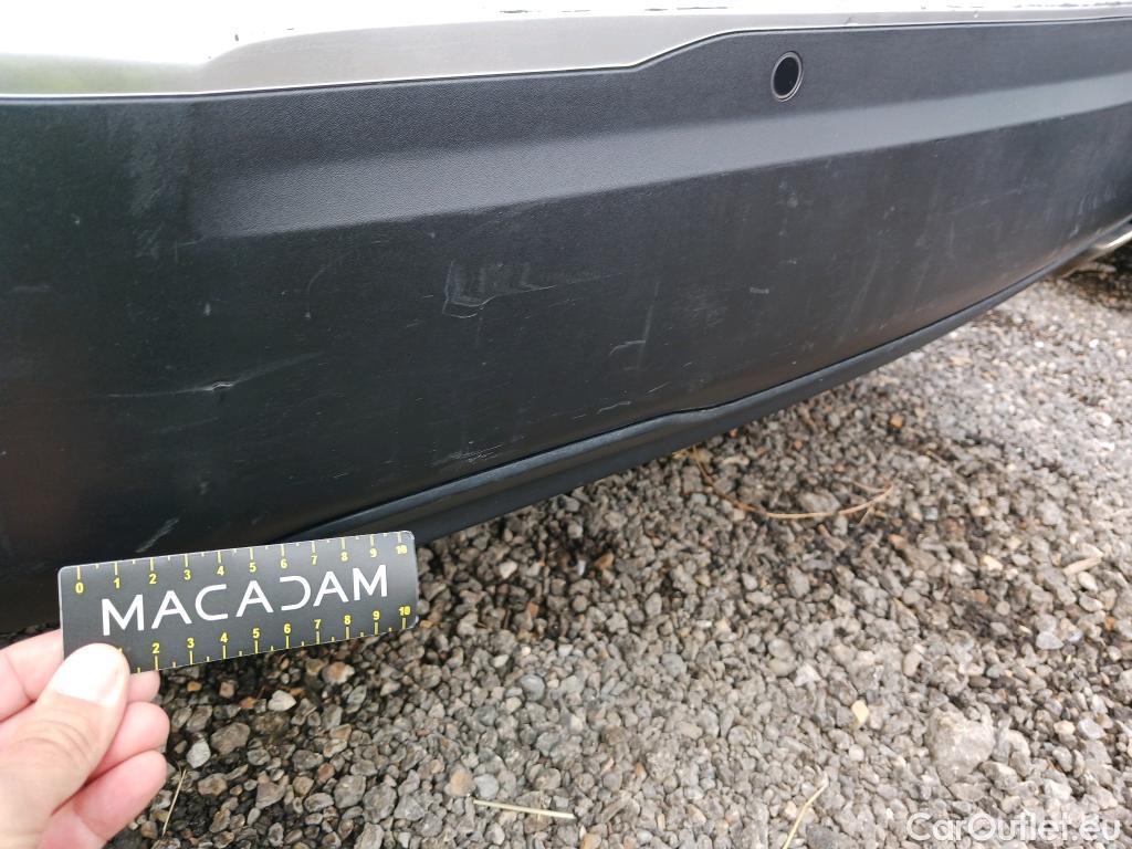  Peugeot  2008 PEUGEOT  / 2019 / 5P / todoterreno Allure BlueHDI 130 S&S EAT8 #39