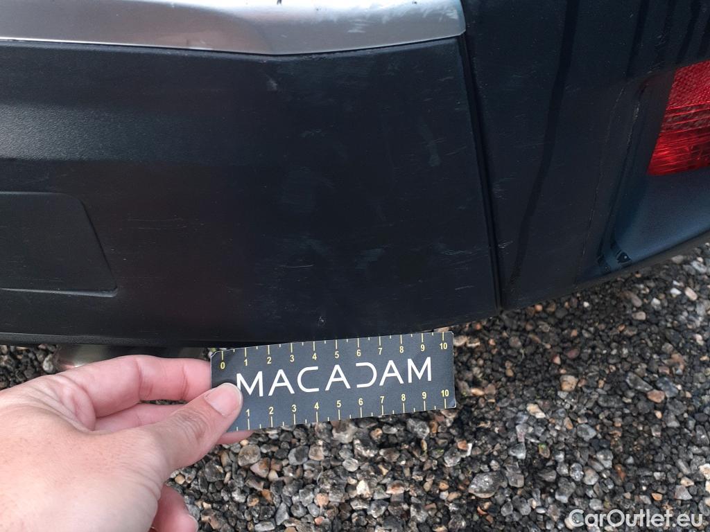  Peugeot  2008 PEUGEOT  / 2019 / 5P / todoterreno Active Pack BlueHDI 81kW (110CV) #25