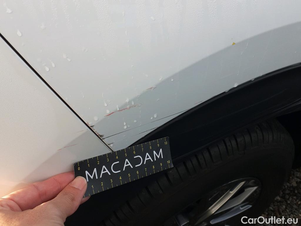  Peugeot  2008 PEUGEOT  / 2019 / 5P / todoterreno Active Pack BlueHDI 81kW (110CV) #12