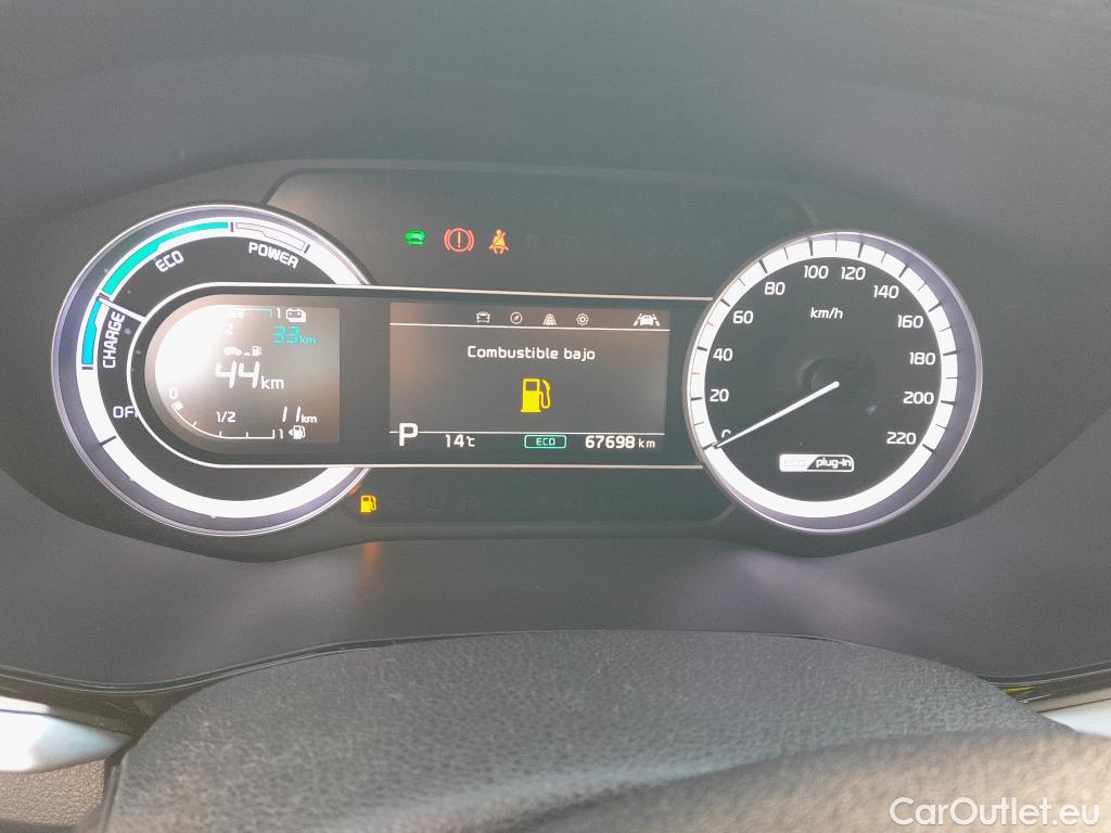  KIA  Niro KIA  / 2019 / 5P / crossover 1.6 GDi PHEV 104kW (141CV) Drive #23