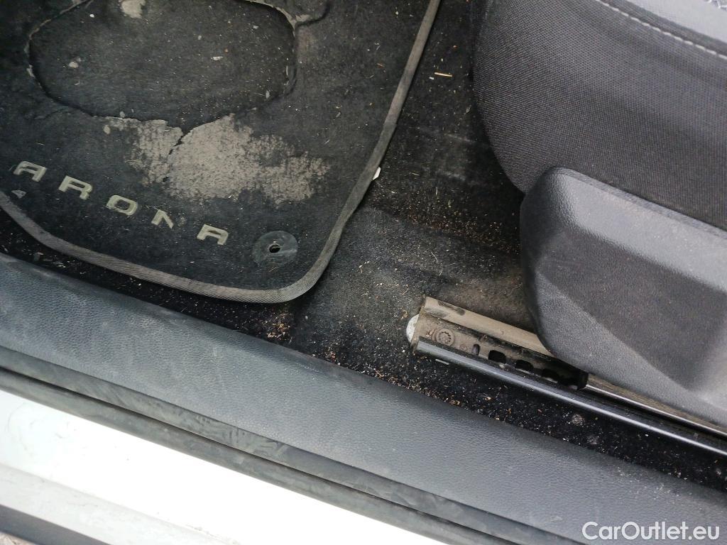  Seat  Arona SEAT  / 2017 / 5P / todoterreno 1.0 TSI 85kW (115Cv) Style Edition Eco (CX) #3