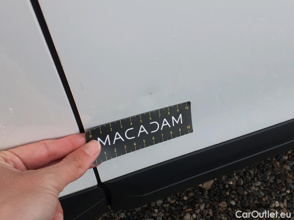  Peugeot  2008 PEUGEOT  / 2019 / 5P / todoterreno Active Pack BlueHDI 81kW (110CV) #31