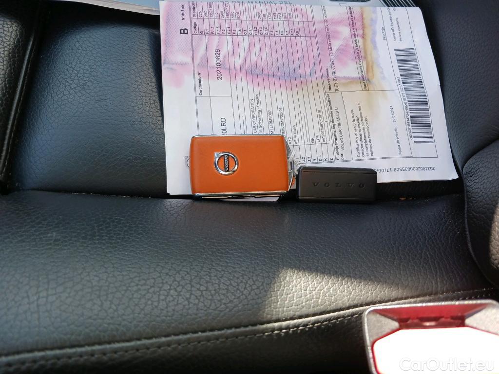  Volvo  XC90 VOLVO  / 2019 / 5P / todoterreno 2.0 T8 AWD Recharge Inscription Auto #4