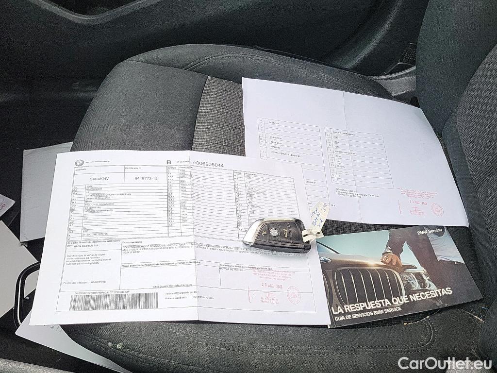  Bmw  X1 BMW  / 2015 / 5P / todoterreno sDrive18d #40