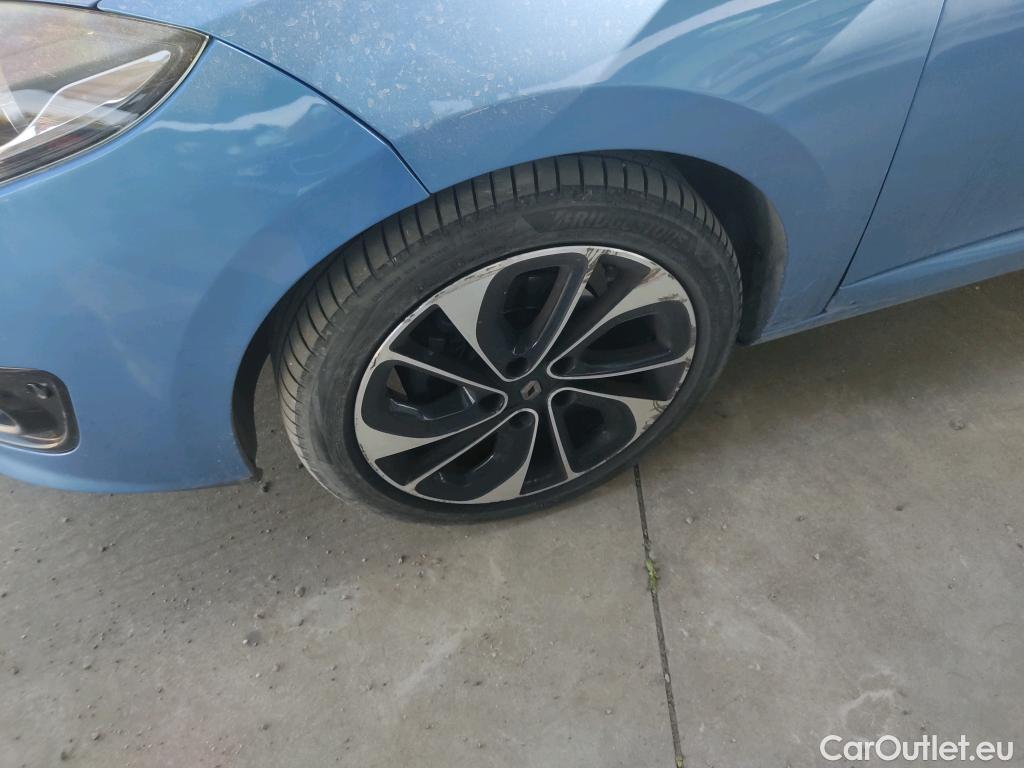  Renault  Megane RENAULT MÉGANE 5p 3G familiar Sp. Tou. Bose Energy dCi 130 S&S Euro 6 #7