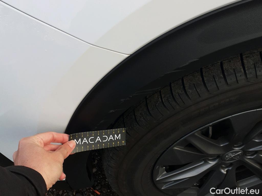  Peugeot  2008 PEUGEOT  / 2019 / 5P / todoterreno Active Pack BlueHDI 81kW (110CV) #32