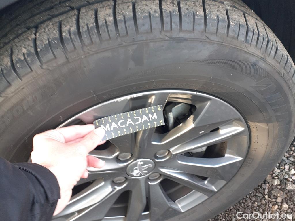  Peugeot  2008 PEUGEOT  / 2019 / 5P / todoterreno Active Pack BlueHDI 81kW (110CV) #1