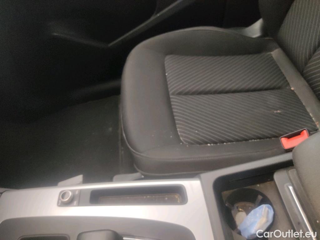  Audi  Q5 AUDI  / 2020 / 5P / todoterreno Advanced 35 TDI 120kW S tronic (AC2) #9