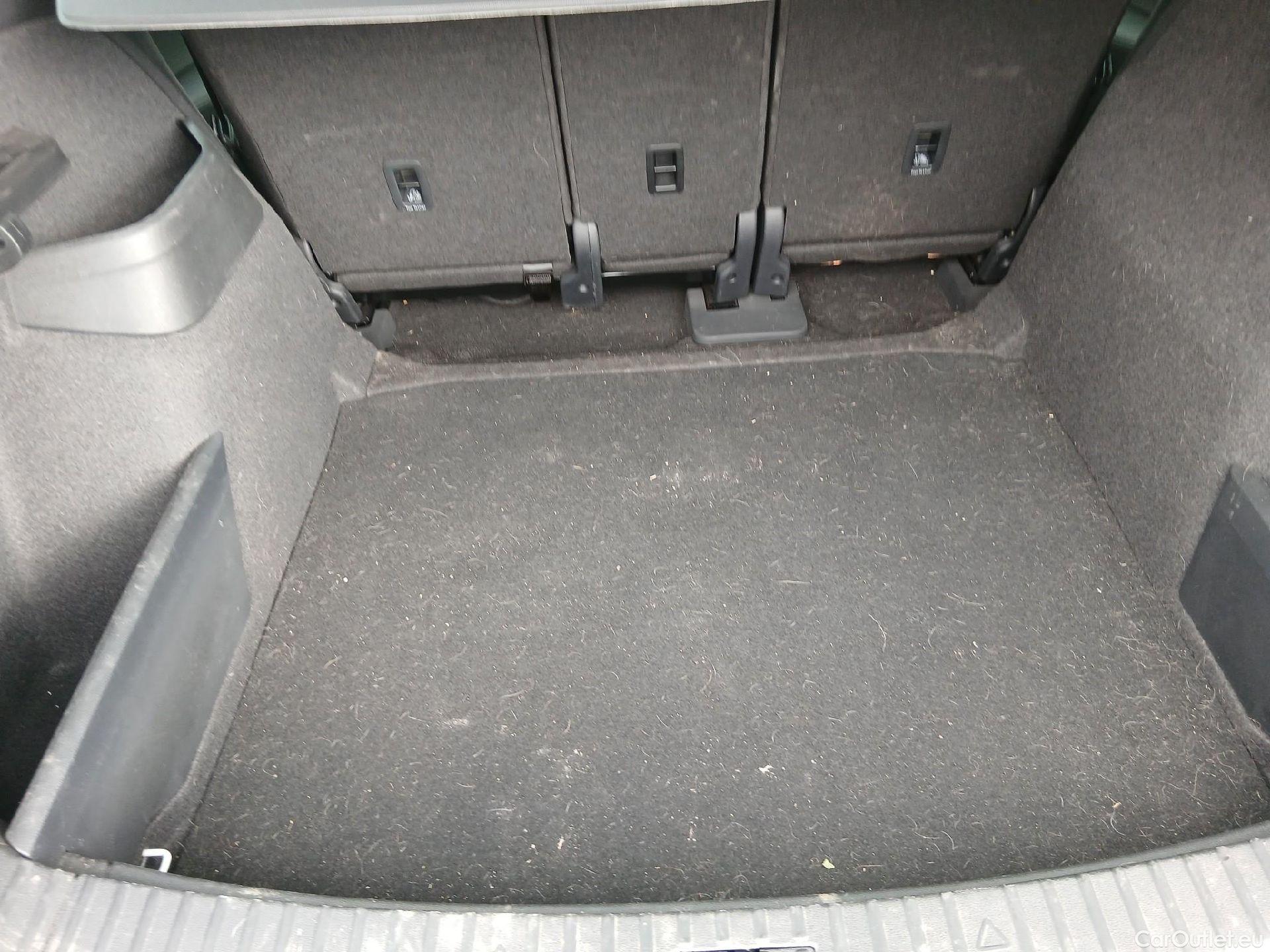  Skoda  Kodiaq SKODA  / 2021 / 5P / todoterreno 1.5 TSI 110KW (150cv) 4x2 Ambition #12