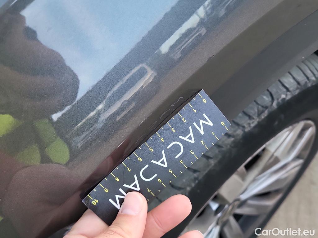  Volkswagen  T-ROC VOLKSWAGEN  / 2017 / 5P / todoterreno Advance 2.0 TDI 110kW (150CV) DSG (AC2) #12