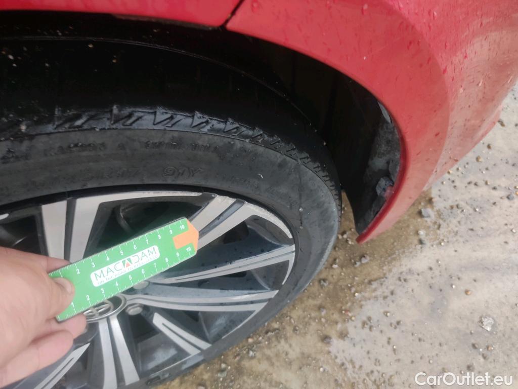  Toyota  Corolla TOYOTA  / 2019 / 5P / familiar 2.0 180H STYLE E-CVT TOURING SPORT #5