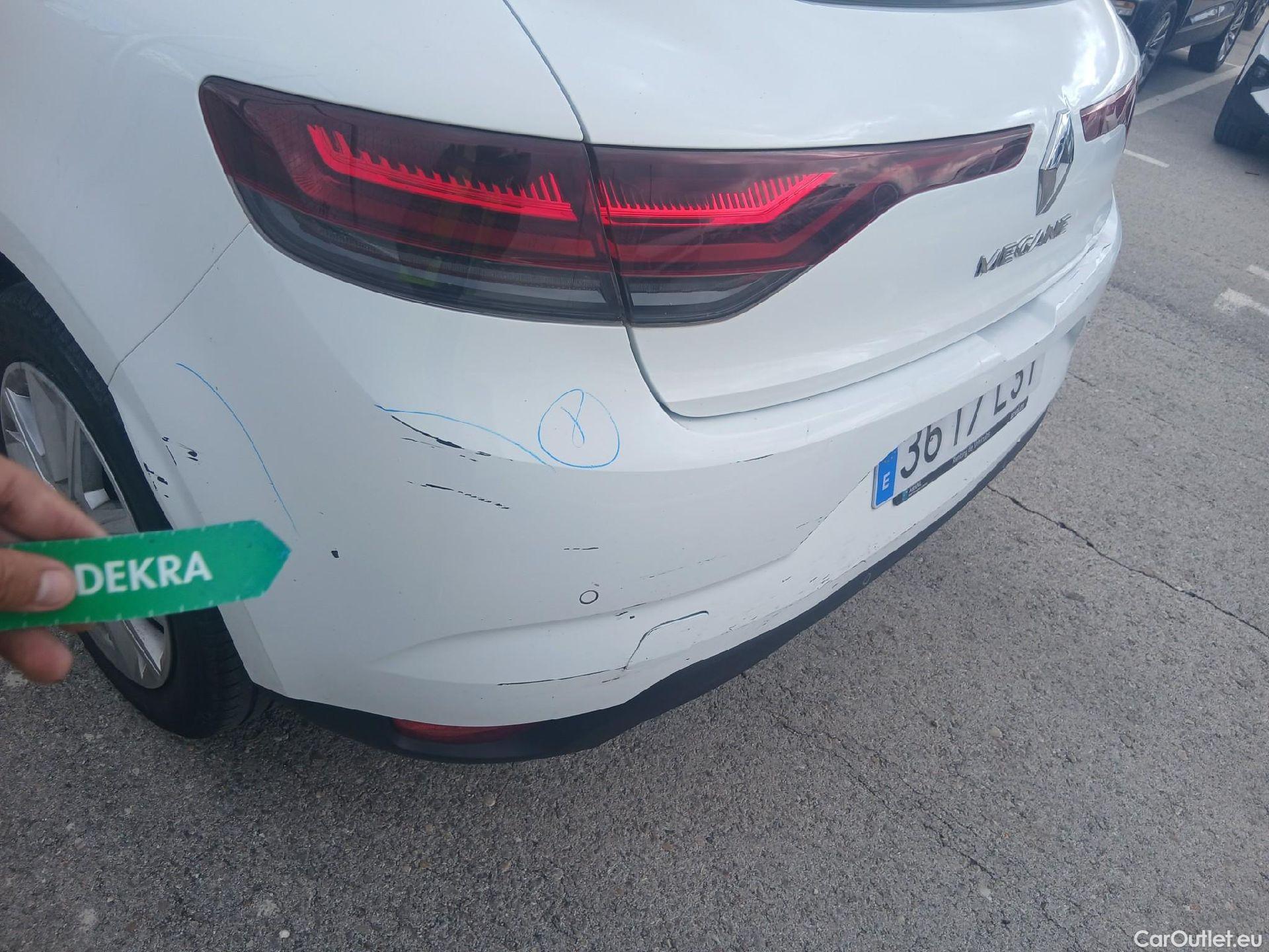  Renault  Megane RENAULT Mégane / 2020 / 5P / berlina con portón Intens Blue dCi 85 kW (115CV) #16