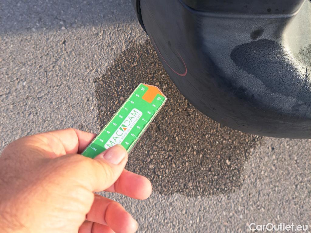  Opel  Combo OPEL  Life / 2018 / 5P / monovolumen 1.5 TD 75kW (100CV) S/S Expression XL #39