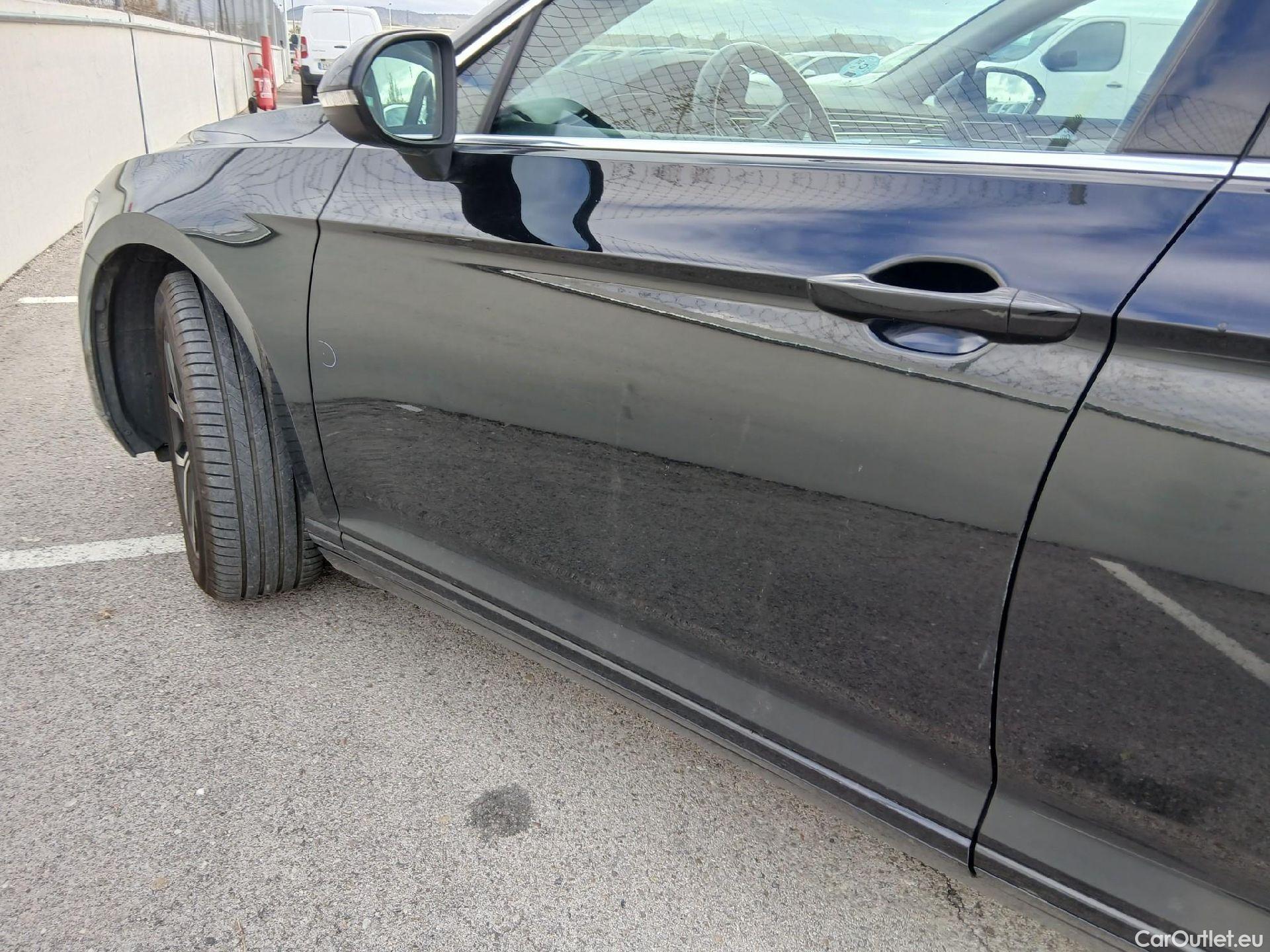  Volkswagen  Passat VOLKSWAGEN  / 2019 / 5P / familiar Variant Executive 2.0 TDI 110kW (150CV) #7