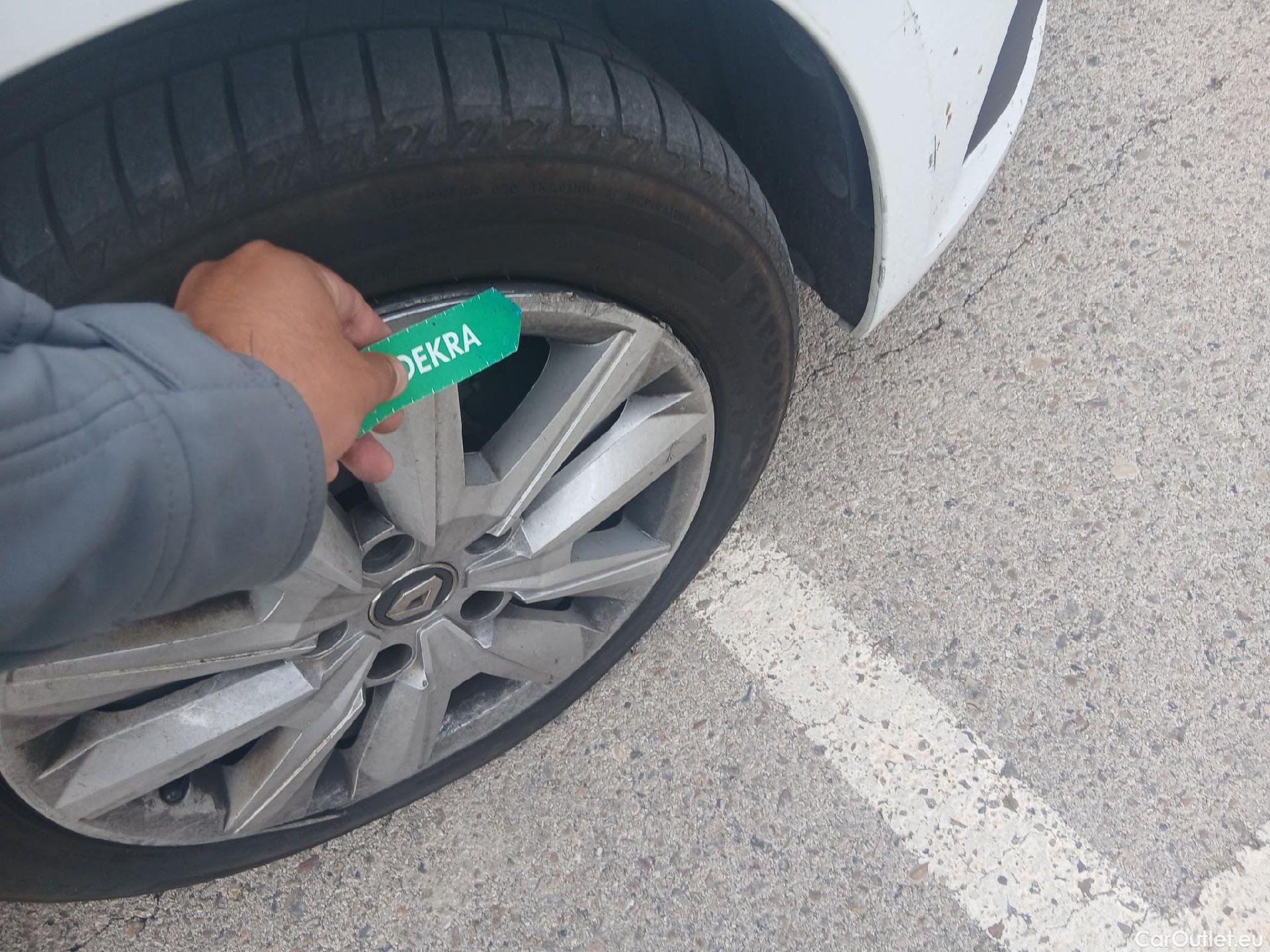  Renault  Megane RENAULT Mégane / 2020 / 5P / berlina con portón Intens Blue dCi 85 kW (115CV) #30