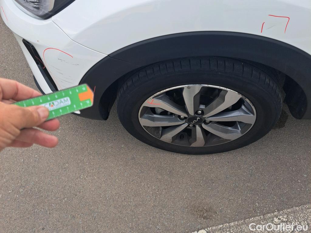  KIA  STONIC KIA  / 2017 / 5P / todoterreno 1.0 T-GDi 74kW (100CV) MHEV iMT Concept #9