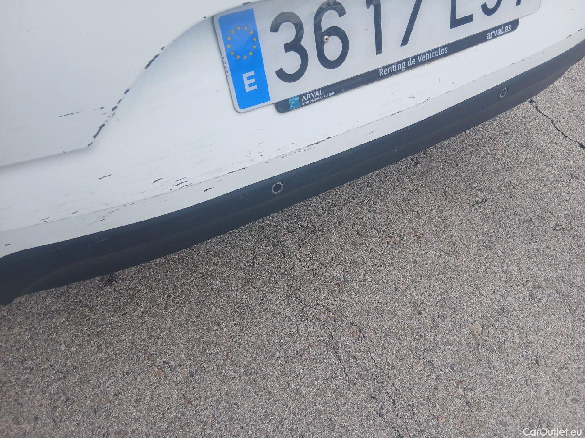  Renault  Megane RENAULT Mégane / 2020 / 5P / berlina con portón Intens Blue dCi 85 kW (115CV) #19