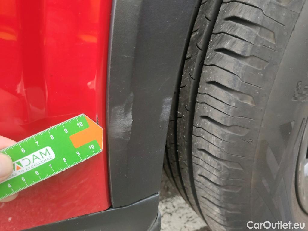  Nissan  Qashqai NISSAN  / 2021 / 5P / todoterreno DIG-T 103kW (140CV) mHEV 4x2 Acenta #32