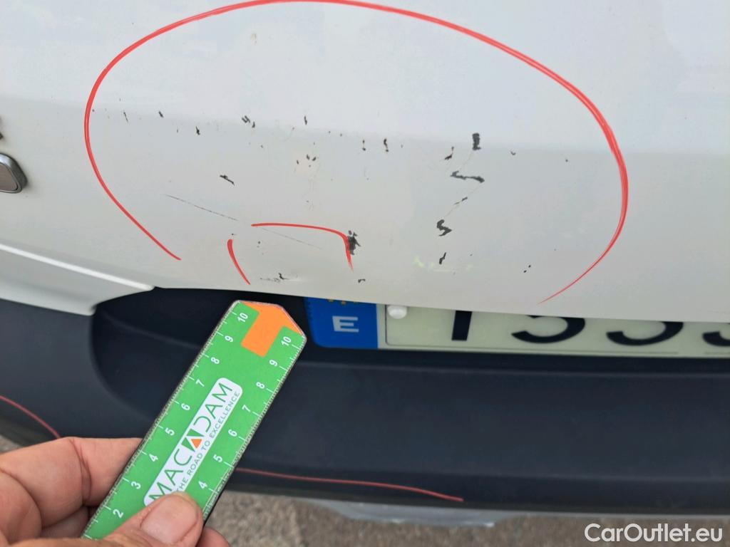  KIA  STONIC KIA  / 2017 / 5P / todoterreno 1.0 T-GDi 74kW (100CV) MHEV iMT Concept #4