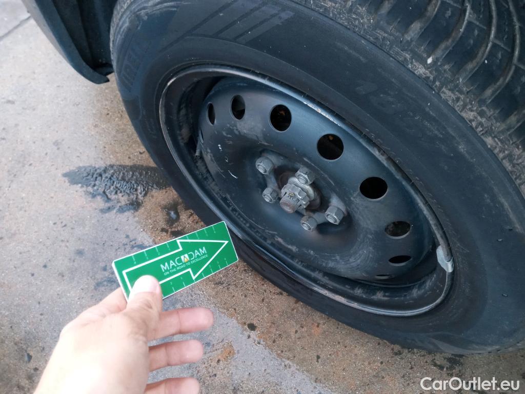  Nissan  NV200 NISSAN e- / 2009 / 4P / furgón Furgón 4p 40 kWh PROFESIONAL #60