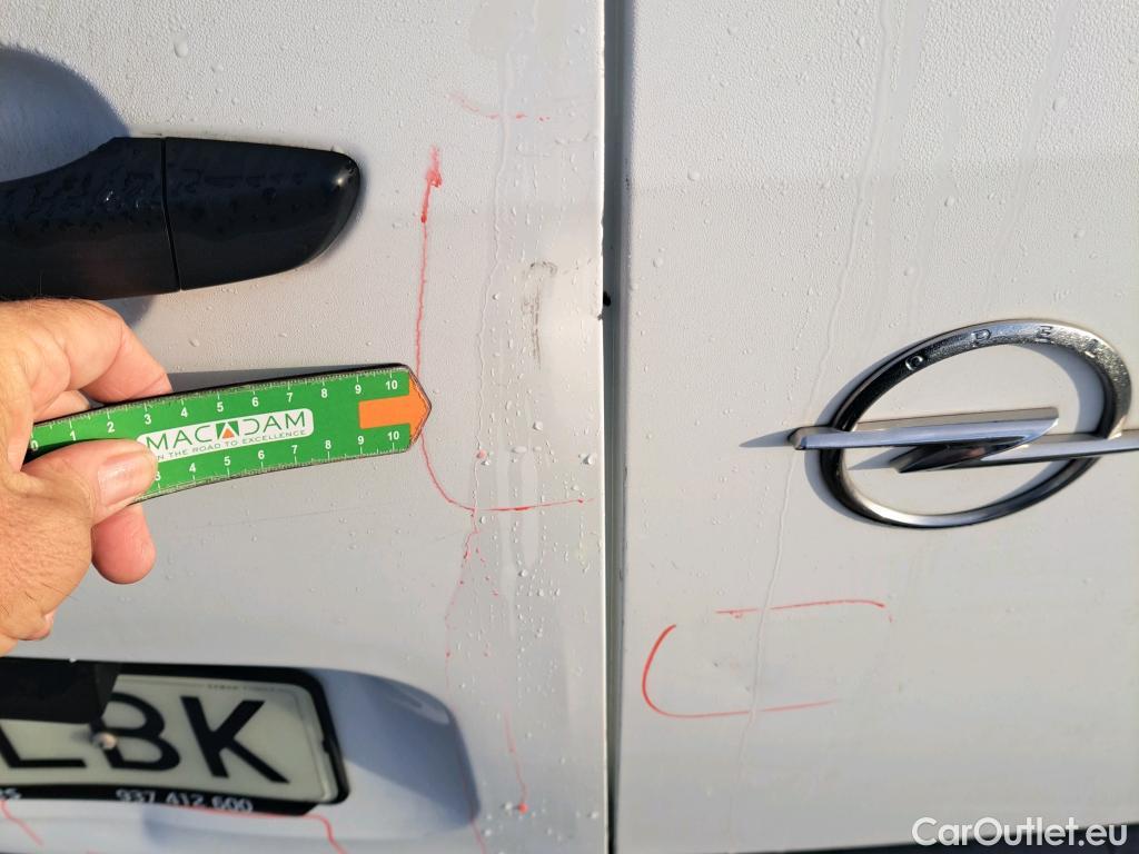  Opel  Combo OPEL  Life / 2018 / 5P / monovolumen 1.5 TD 75kW (100CV) S/S Expression XL #12