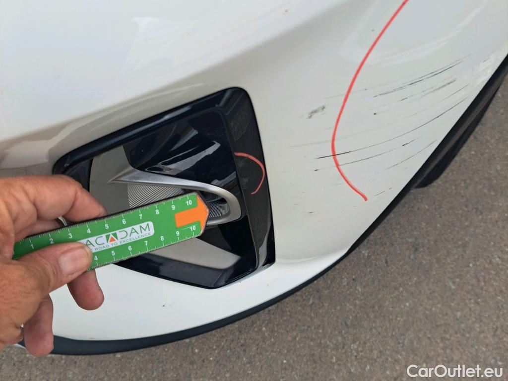  KIA  STONIC KIA  / 2017 / 5P / todoterreno 1.0 T-GDi 74kW (100CV) MHEV iMT Concept #39