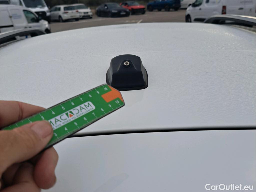  KIA  STONIC KIA  / 2017 / 5P / todoterreno 1.0 T-GDi 74kW (100CV) MHEV iMT Concept #45