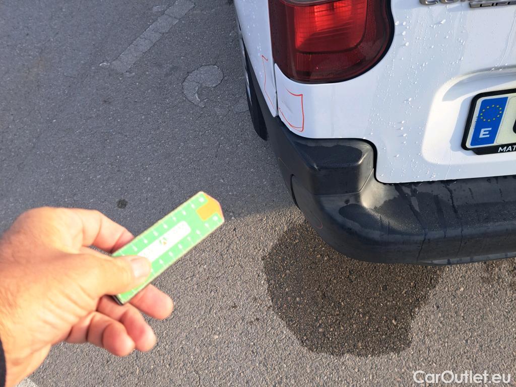  Opel  Combo OPEL  Life / 2018 / 5P / monovolumen 1.5 TD 75kW (100CV) S/S Expression XL #33