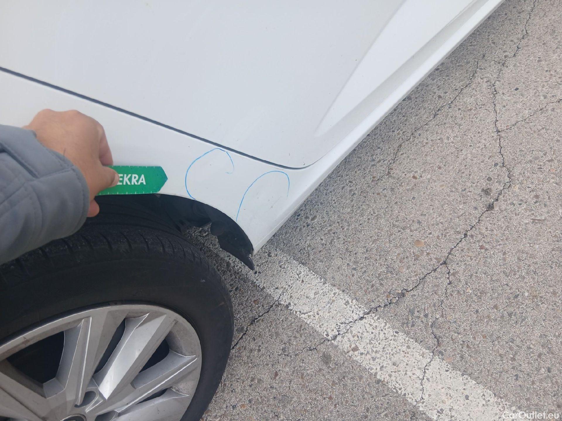  Renault  Megane RENAULT Mégane / 2020 / 5P / berlina con portón Intens Blue dCi 85 kW (115CV) #22