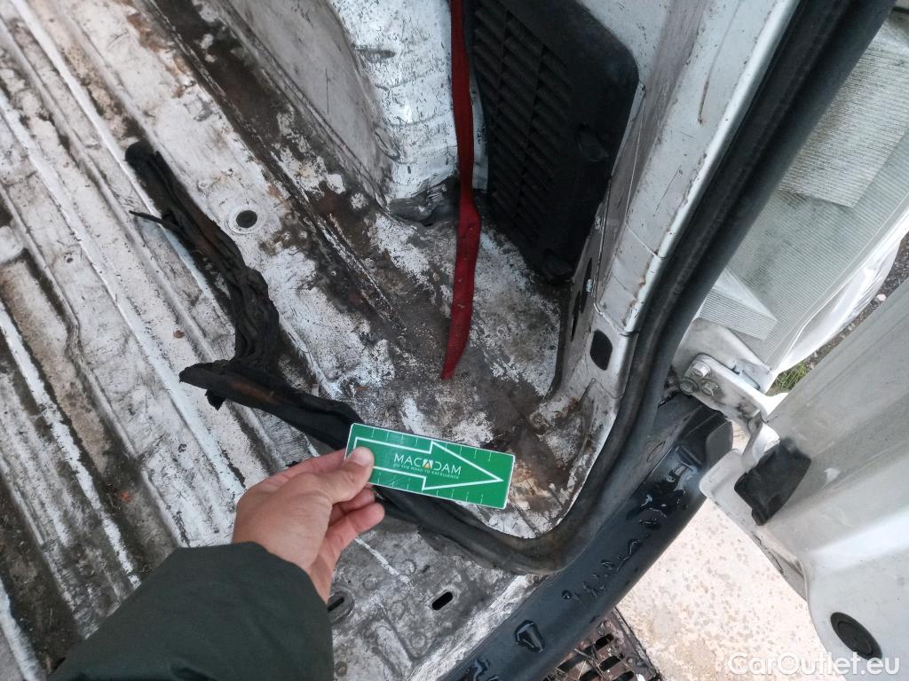  Nissan  NV200 NISSAN e- / 2009 / 4P / furgón Furgón 4p 40 kWh PROFESIONAL #31