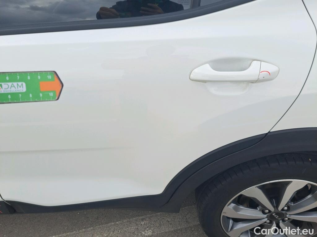  KIA  STONIC KIA  / 2017 / 5P / todoterreno 1.0 T-GDi 74kW (100CV) MHEV iMT Concept #42