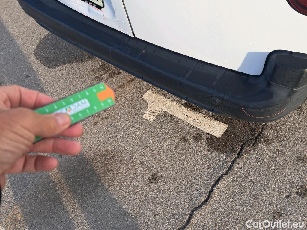  Opel  Combo OPEL  Life / 2018 / 5P / monovolumen 1.5 TD 75kW (100CV) S/S Expression XL #37