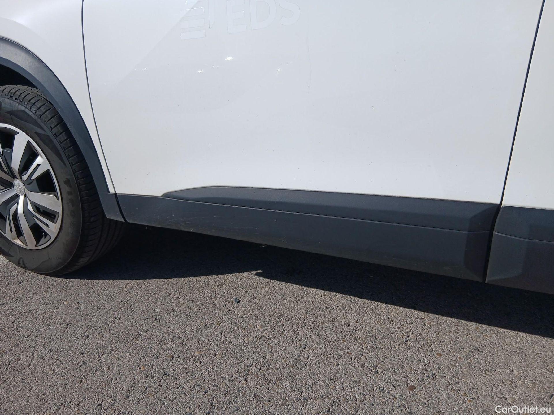  Peugeot  2008 PEUGEOT  / 2019 / 5P / todoterreno Active BlueHDI 81kW (110CV) #12