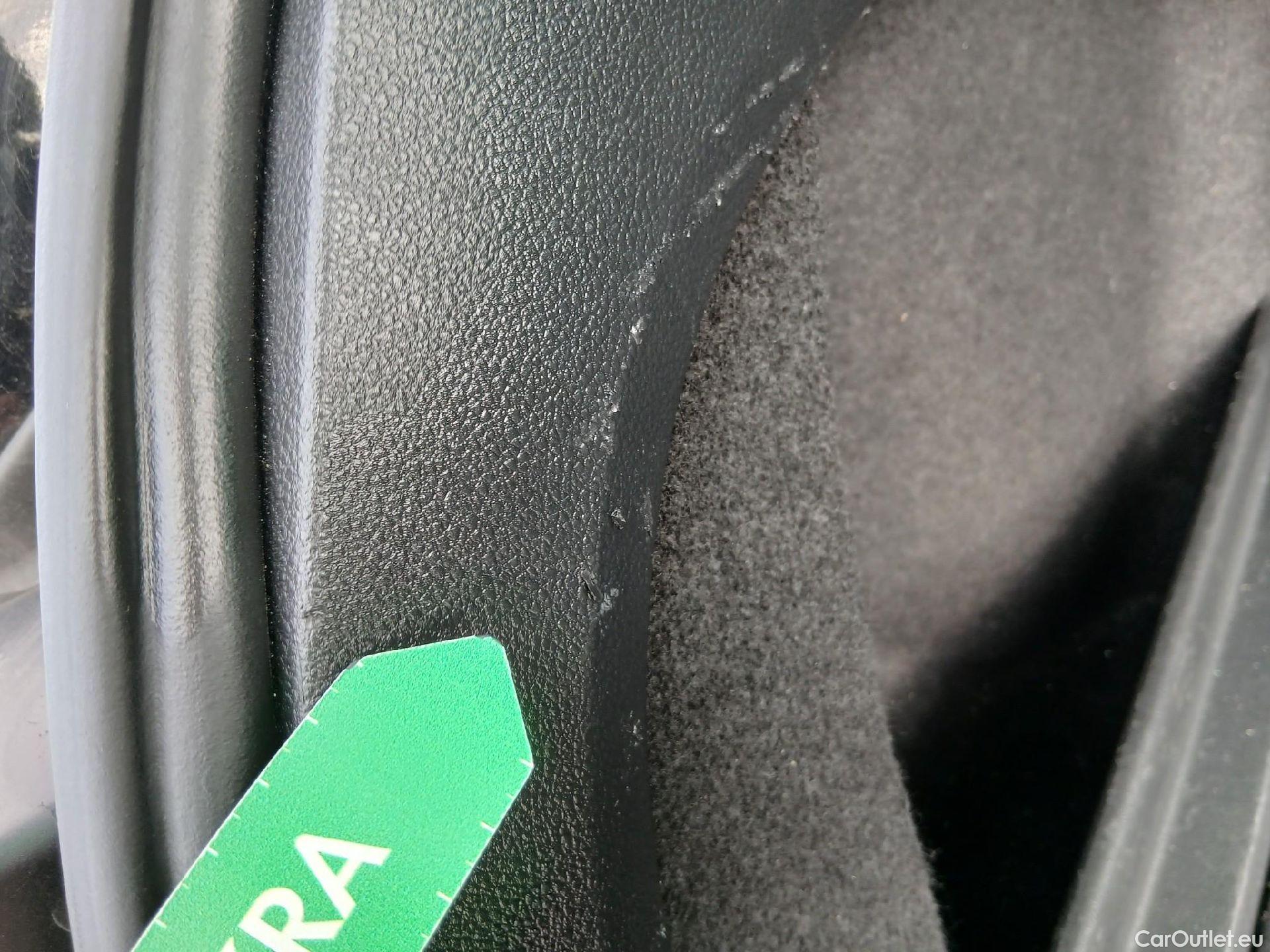  Volkswagen  Passat VOLKSWAGEN  / 2019 / 5P / familiar Variant Executive 2.0 TDI 110kW (150CV) #32