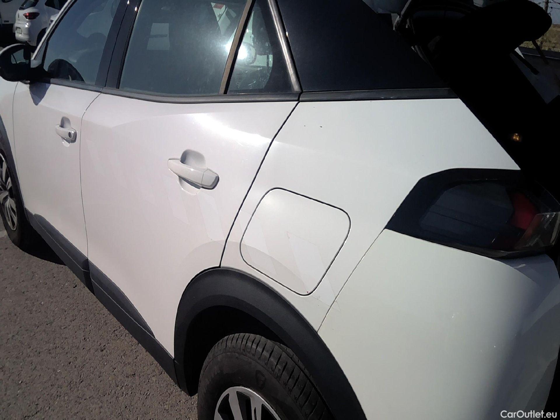  Peugeot  2008 PEUGEOT  / 2019 / 5P / todoterreno Active BlueHDI 81kW (110CV) #16